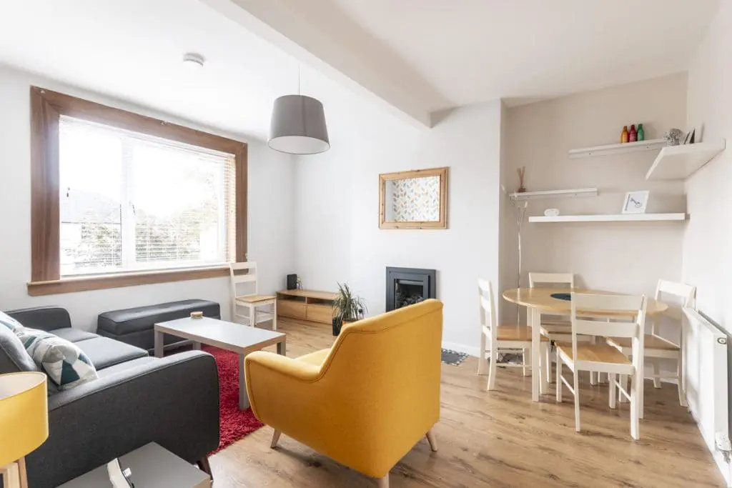 2586L Stenhouse Street East, Edinburgh, EH11 3DD