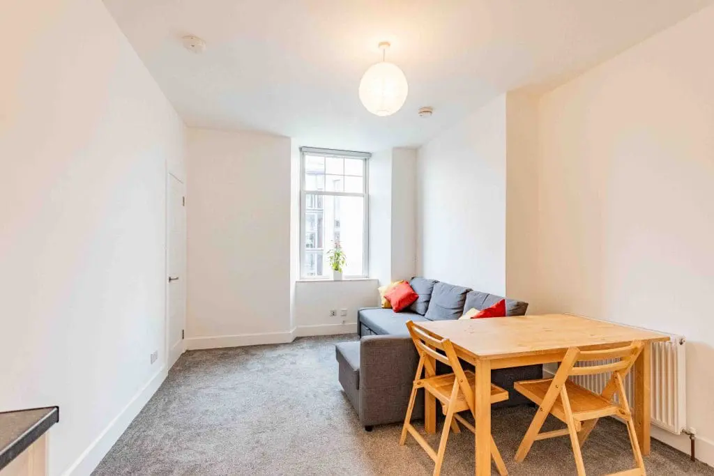 190T Parliament Street, Edinburgh, EH6 6EB