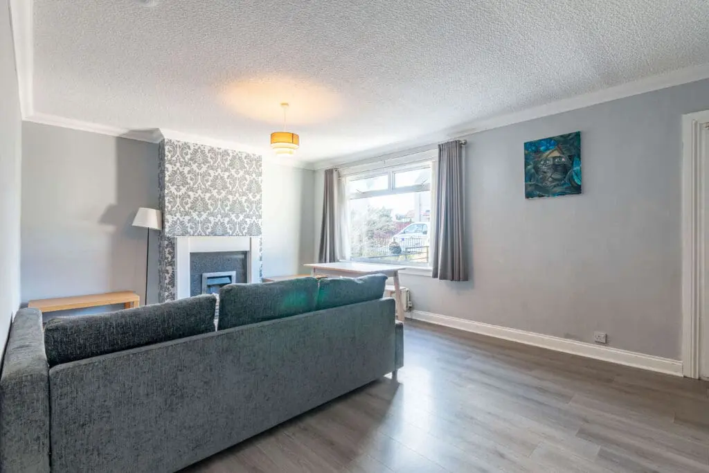 2033L Niddrie Marischal Road, Edinburgh, EH16 4LG