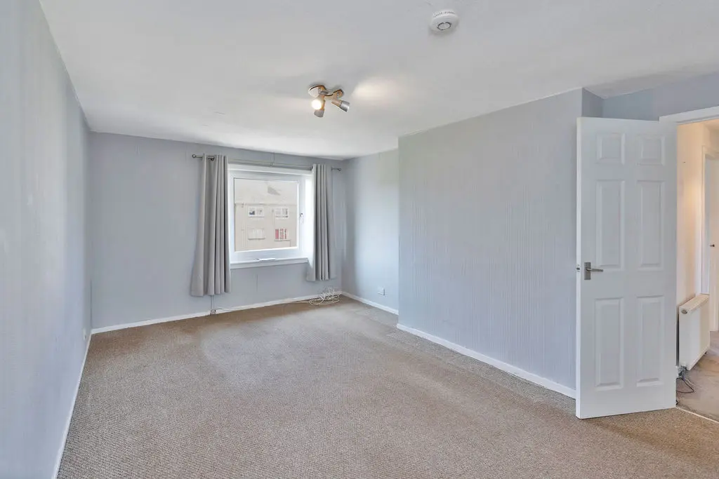 1215L Bailie Grove, Edinburgh, EH15 3BS