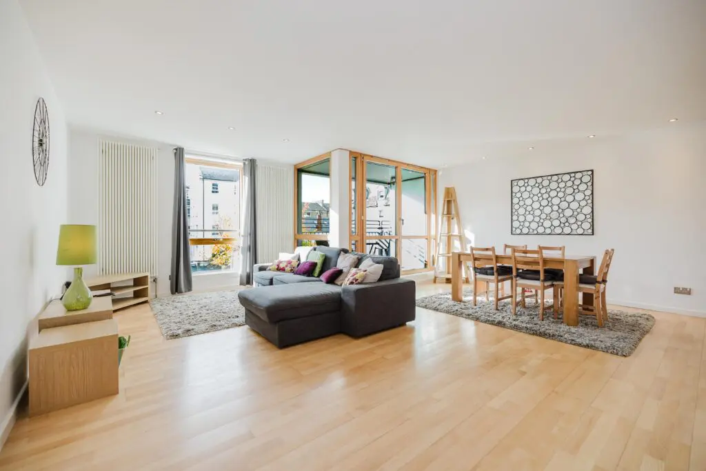 0493L Gardner’s Crescent, Edinburgh, EH3 8DG