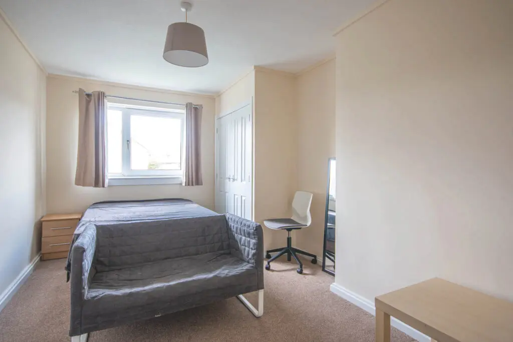 1467L West Pilton Grove, Edinburgh, EH4 4EP