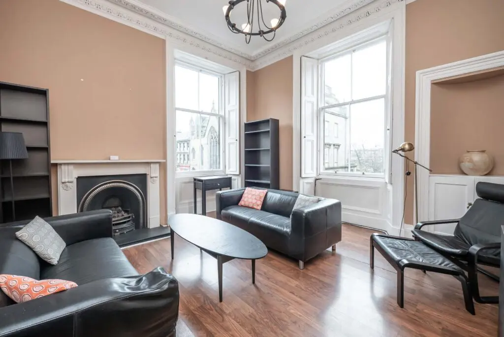 4028L George IV Bridge, Edinburgh, EH1 1EJ