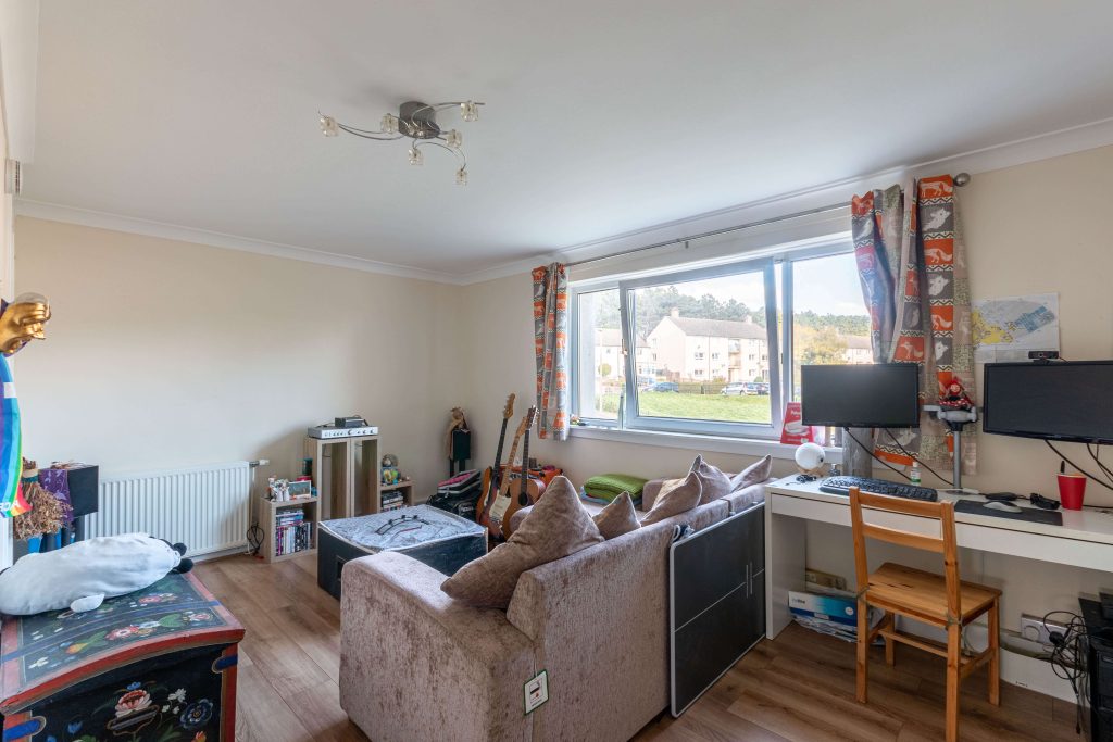 0274L – Firrhill Drive, Edinburgh, EH13 9ER