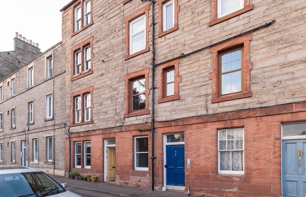 2452L – Hawthornvale, Edinburgh, EH6 4JX